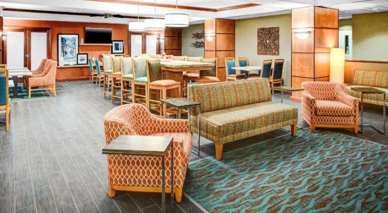 Hampton Inn Coldwater — photo 3