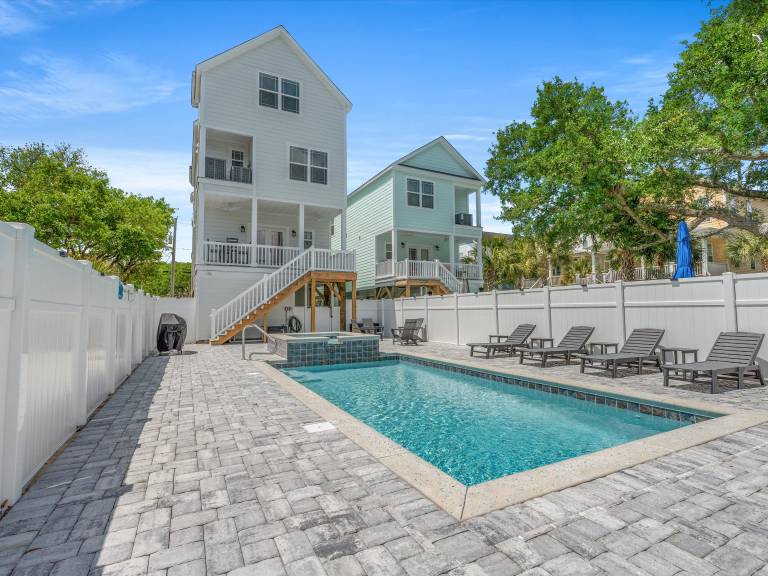 House  Garden City