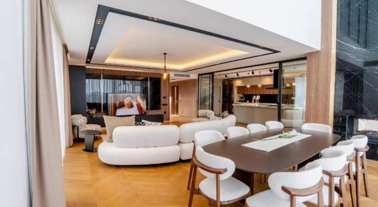 6-Bedroom Villa with Sauna & Pool in Antalya