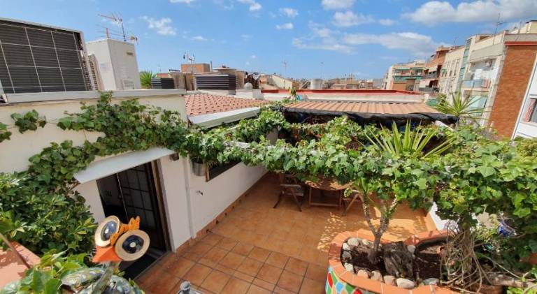 Serviced apartment with garden, patio & barbecue — photo 4