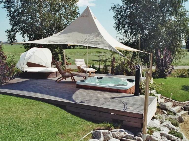 Holiday apartment with garden & barbecue — photo 3