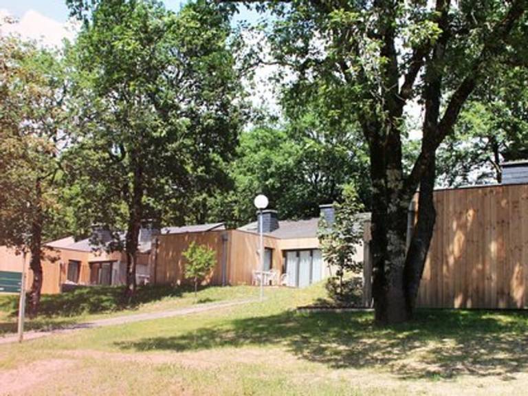 Family-oriented house with heated pool | Pet-friendly — photo 3