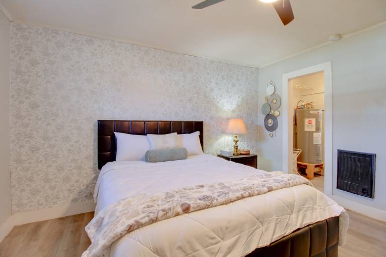 Cozy Huntsville Studio Near Lowe Mill — photo 5