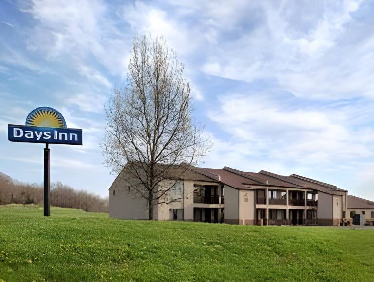 Days Inn by Wyndham Hannibal in Hannibal, MO
