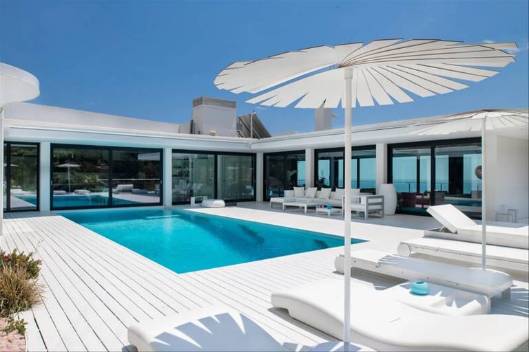 Villa  Alella