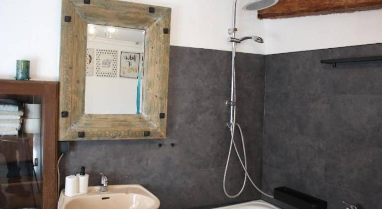 Holiday apartment with 2 rooms for 4 persons — photo 2