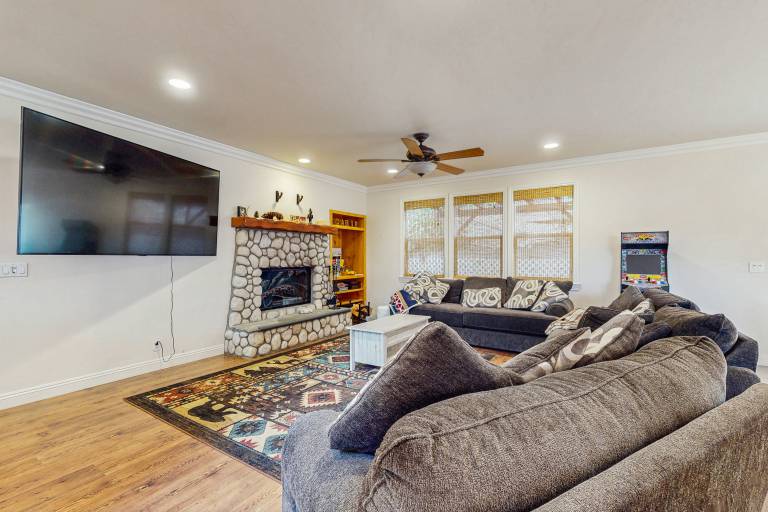 Walk to Lake Arrowhead! Family Home w/ Games in San Bernardino, CA