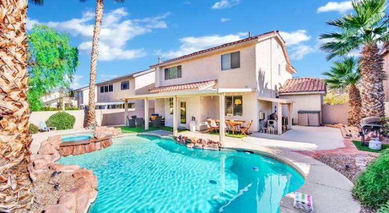 Vacation home with pool & hot tub | Good for workation in Henderson, NV