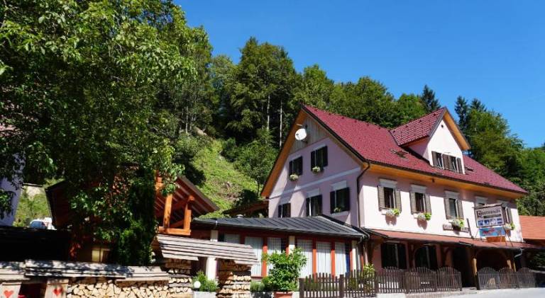 Prenočišče z zajtrkom Dolenji Novaki
