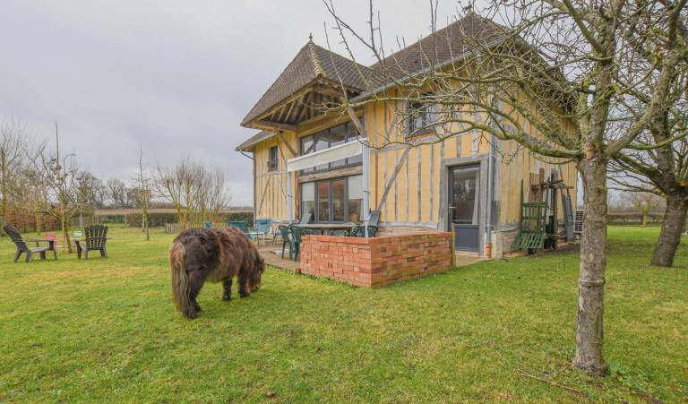 Gite with garden, terrace & barbecue in Troyes
