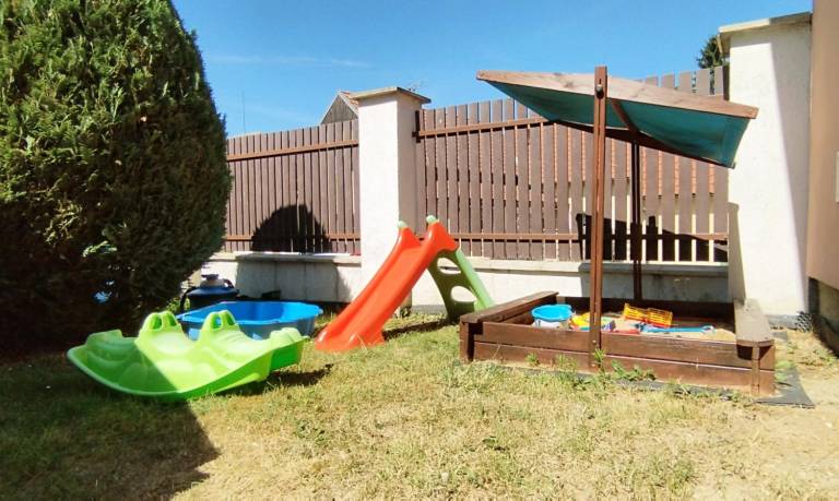 Vila Velvary