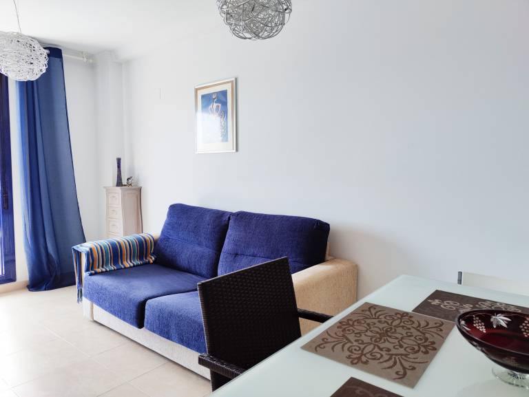 Holiday apartment with pool, yard & terrace — photo 4