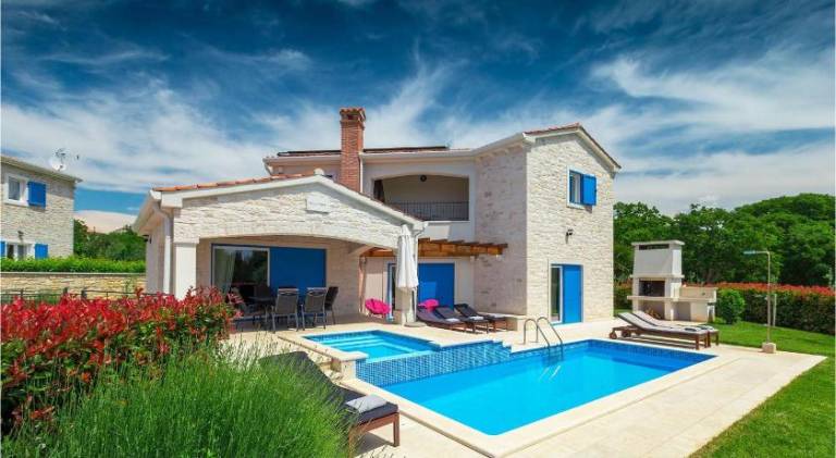 Charming vacation home with pool | Pet-friendly in Tar-Vabriga