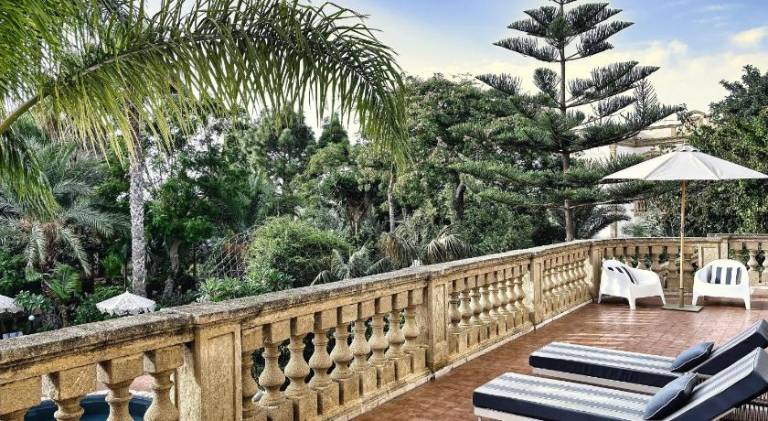 Rental apartment with patio, pool & garden — photo 3