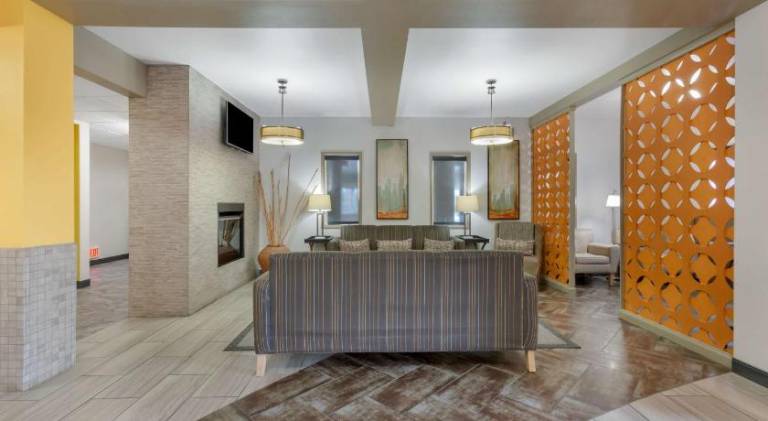 Best Western Plus The Four Corners Inn — photo 2