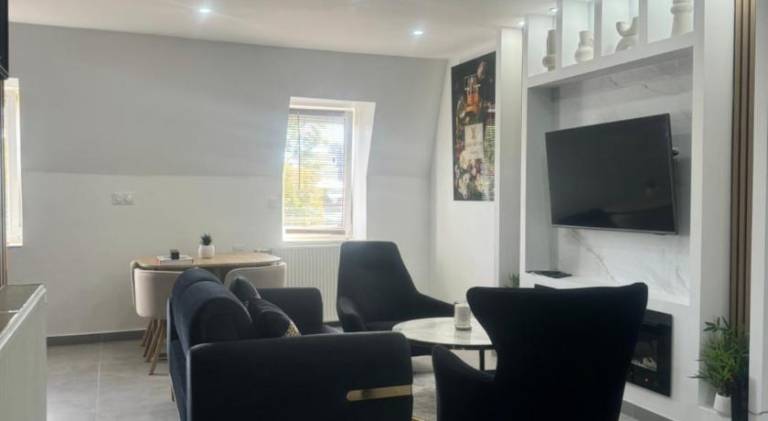 Holiday apartment with 1 room for 7 persons in Chenove