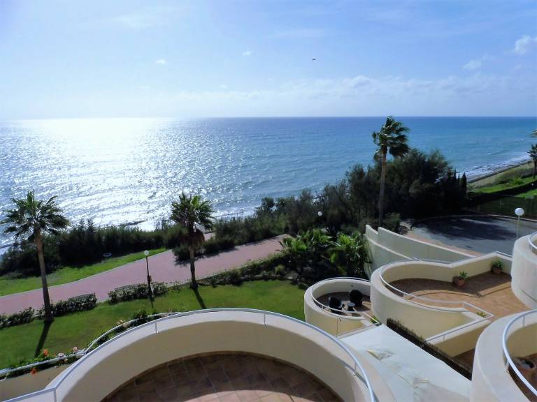 Rental apartment with pool — photo 4