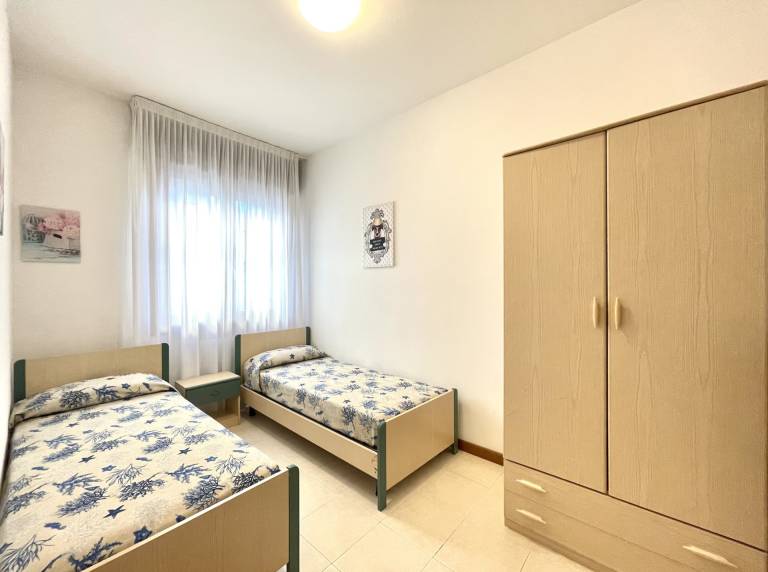 Rental apartment with 2 rooms for 6 persons — photo 4