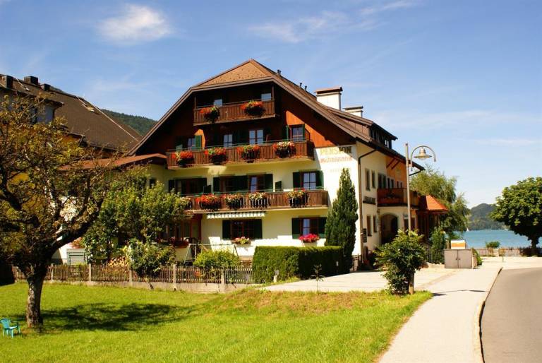 Ferienwohnung in Fuschl am See für max. 4 Personen Ferienwohnung in Fuschl am See für max. 4 Personen