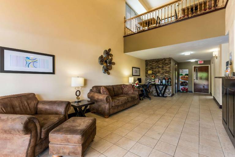 Quality Inn Huntersville near Lake Norman — photo 2