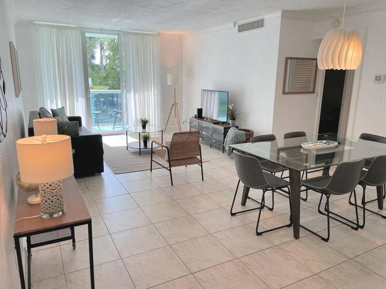 Apartment Hallandale Beach
