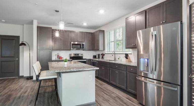Ample apartment | Pet-friendly — photo 4
