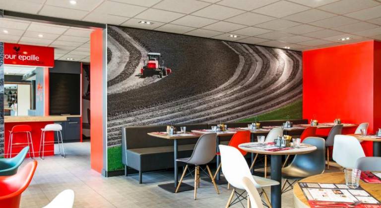 Ibis Saint-Denis Stade Ouest — photo 4