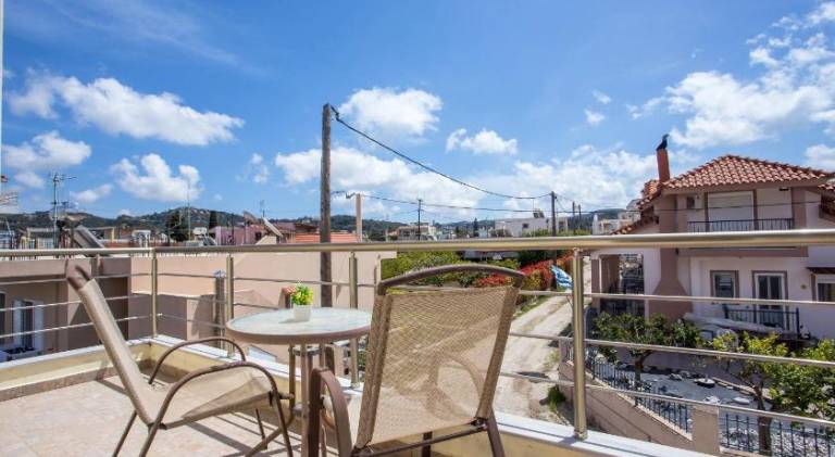 Fully equipped nice vacation home with patio, barbecue & hot tub | Suitable for remote work | Pets are welcome — photo 4