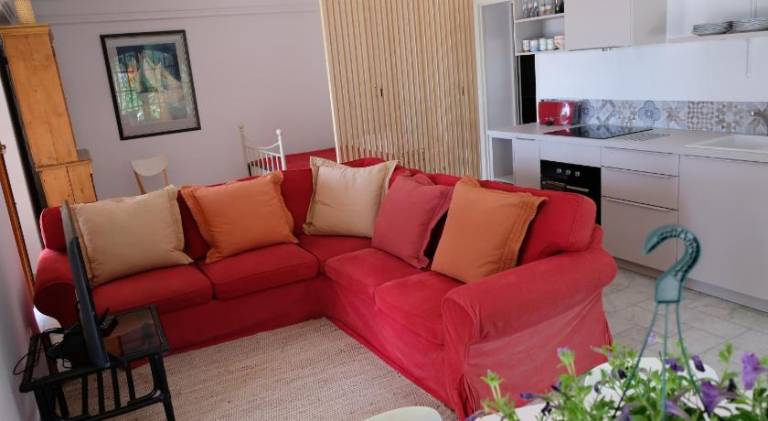 Pleasant holiday apartment with garden, private pool & patio | Perfect for remote work | Pet-friendly — photo 2