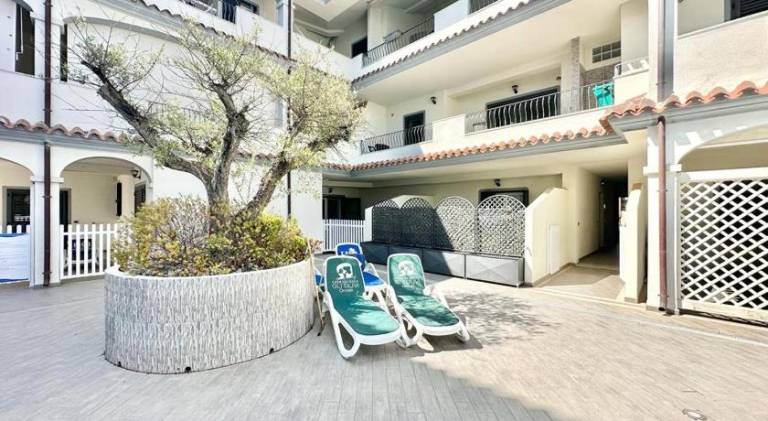Rental apartment with pool — photo 4