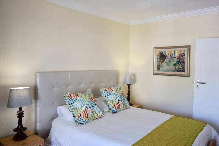 Vibrant and Cosy 2 Bedroom Apartment