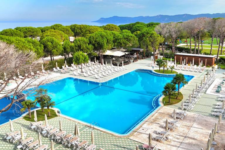 Penthouse Plazhi San Pietro