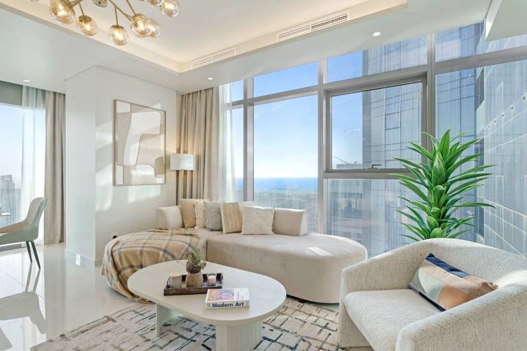 Apartment with pool & hot tub | Near Burj Khalifa | Good for workation — photo 2