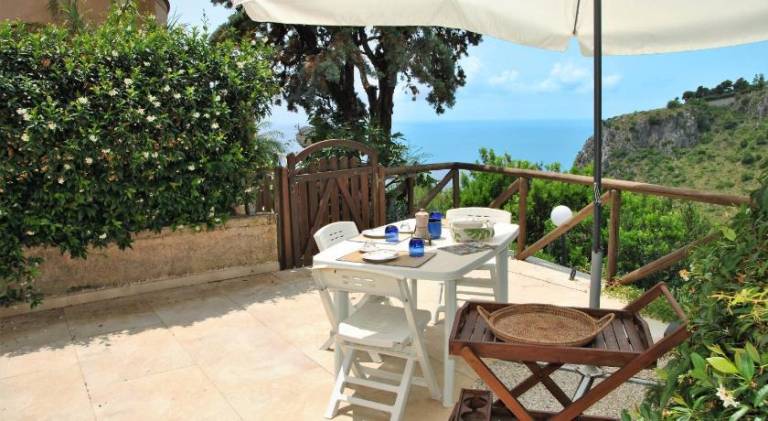 Vacation home with 1 room for 4 persons in Sperlonga