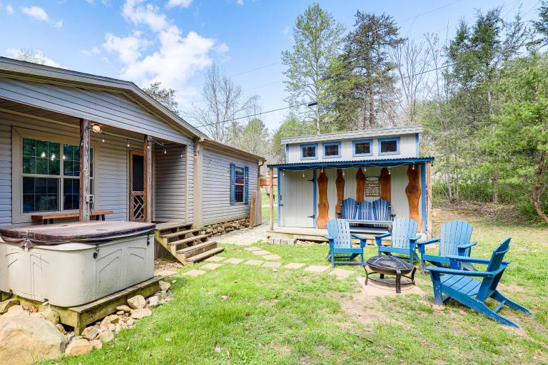 Hot Tub & Fire Pit: Getaway in Sevierville! in Sevierville, TN