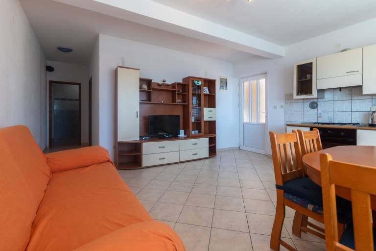 Two bedroom apartment with terrace and sea view Sveta Nedilja (Hvar) (A-4049-b) — photo 3