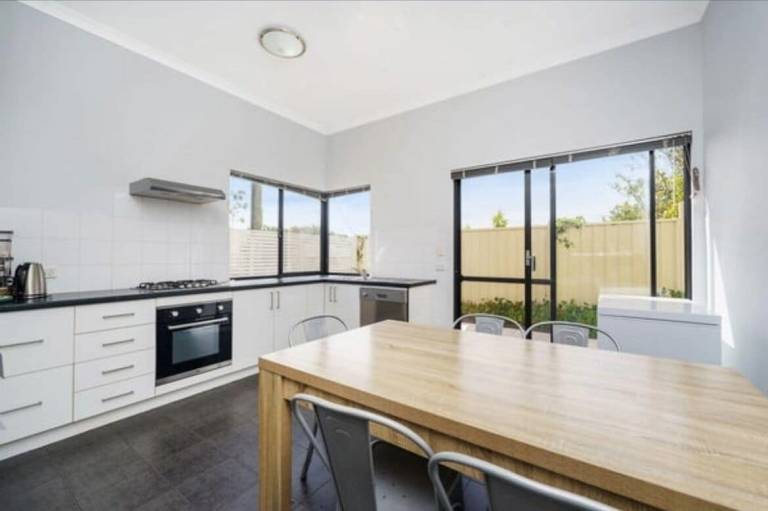 House Mandurah