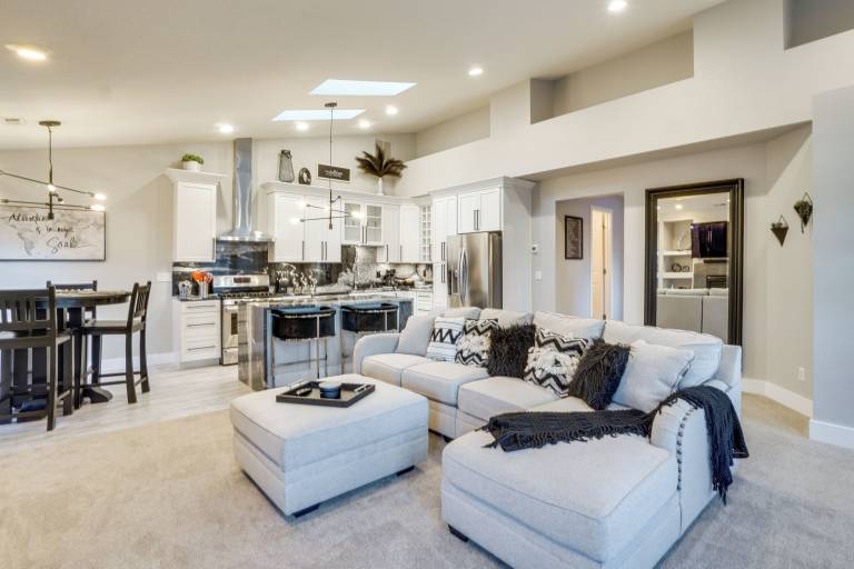 House  Lakewood