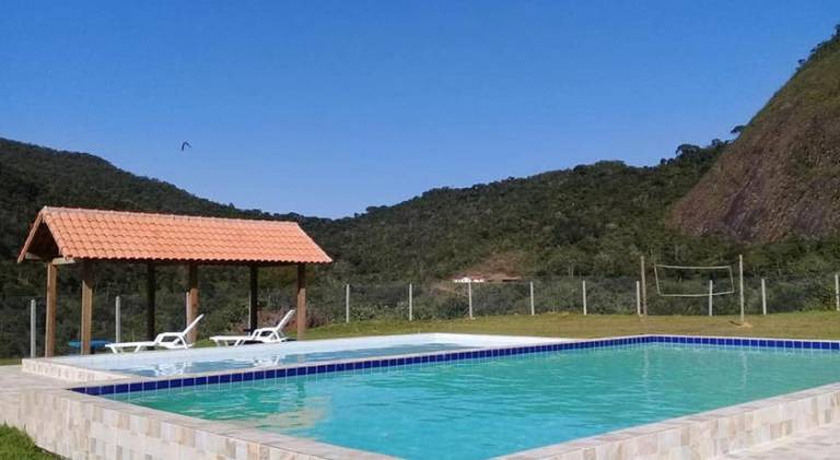 Chale duplex reformado in Teresópolis
