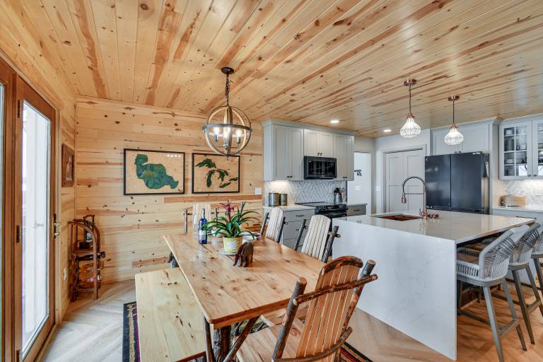 Luxe Hideaway on Houghton Lake: Families Welcome! — photo 2