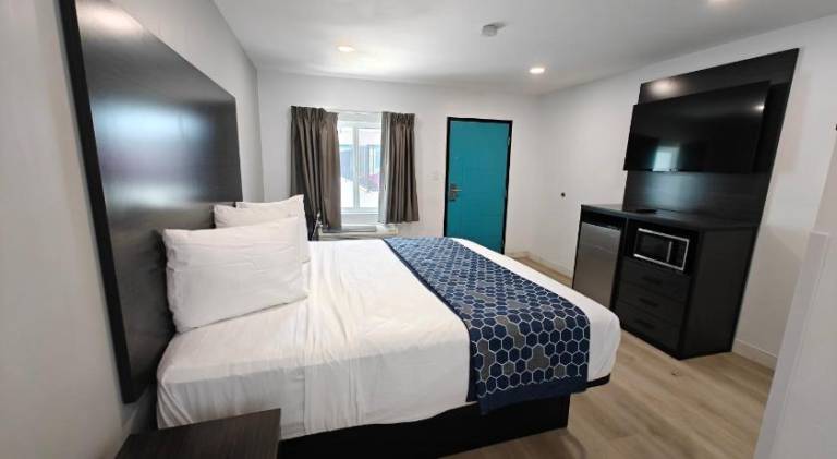 Casa Blanca Inn and Suites in Chandler, AZ