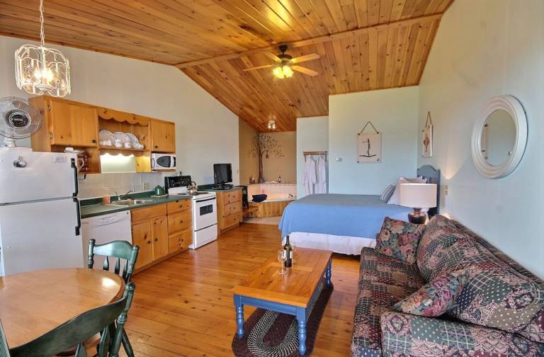 Cottage  Cavendish