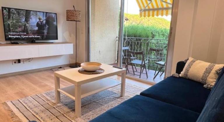 Lovely rental apartment with terrace & yard | Next to the beach | Dogs allowed — photo 2