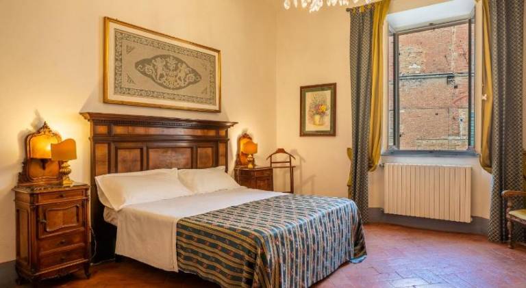 Holiday apartment with garden & terrace in Montepulciano