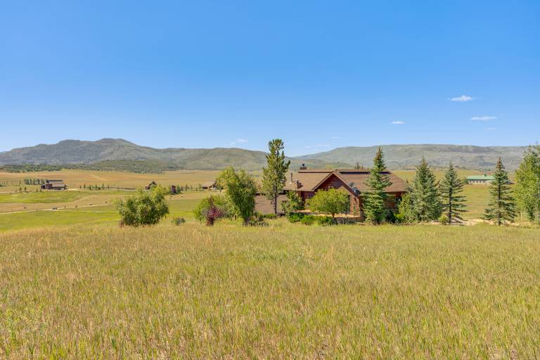 Heavenly Steamboat Home: 50 Acres, Hot Tub, Views! — photo 2