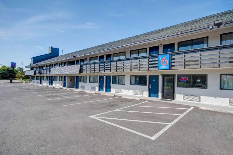 Motel 6 Columbus, OH - OSU North in Columbus, OH