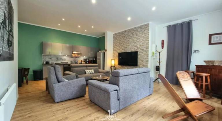 Rental apartment with terrace — photo 2
