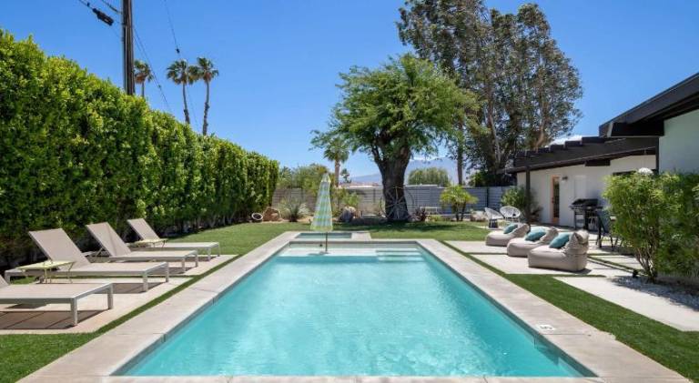 Vacation home with pool | Dogs allowed in Palm Springs, CA