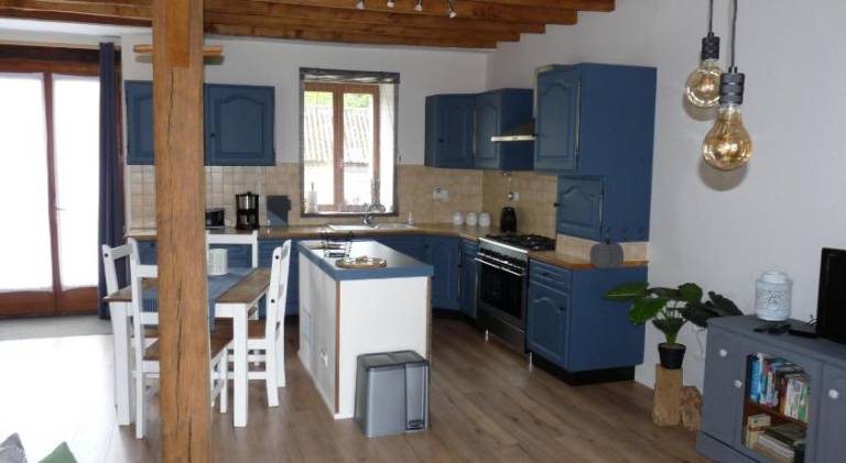 Rental apartment with 2 rooms for 4 persons — photo 2