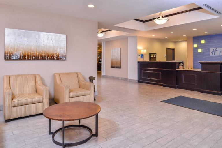 Holiday Inn Express & Suites Emporia Northwest By IHG — photo 3